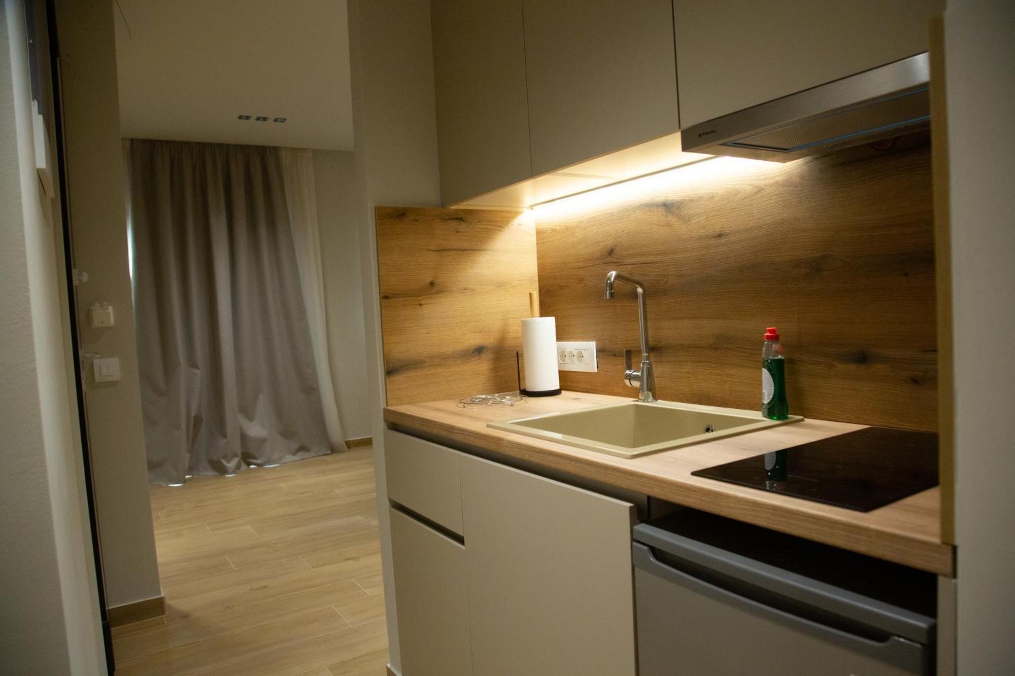 Νεακιτοσ Luxury Apartments นิกิติ ภายนอก รูปภาพ