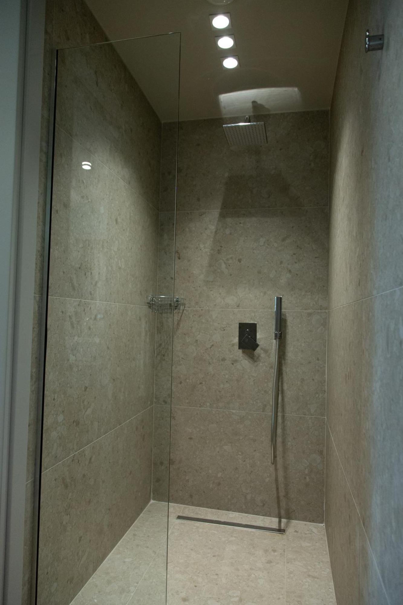 Νεακιτοσ Luxury Apartments นิกิติ ภายนอก รูปภาพ