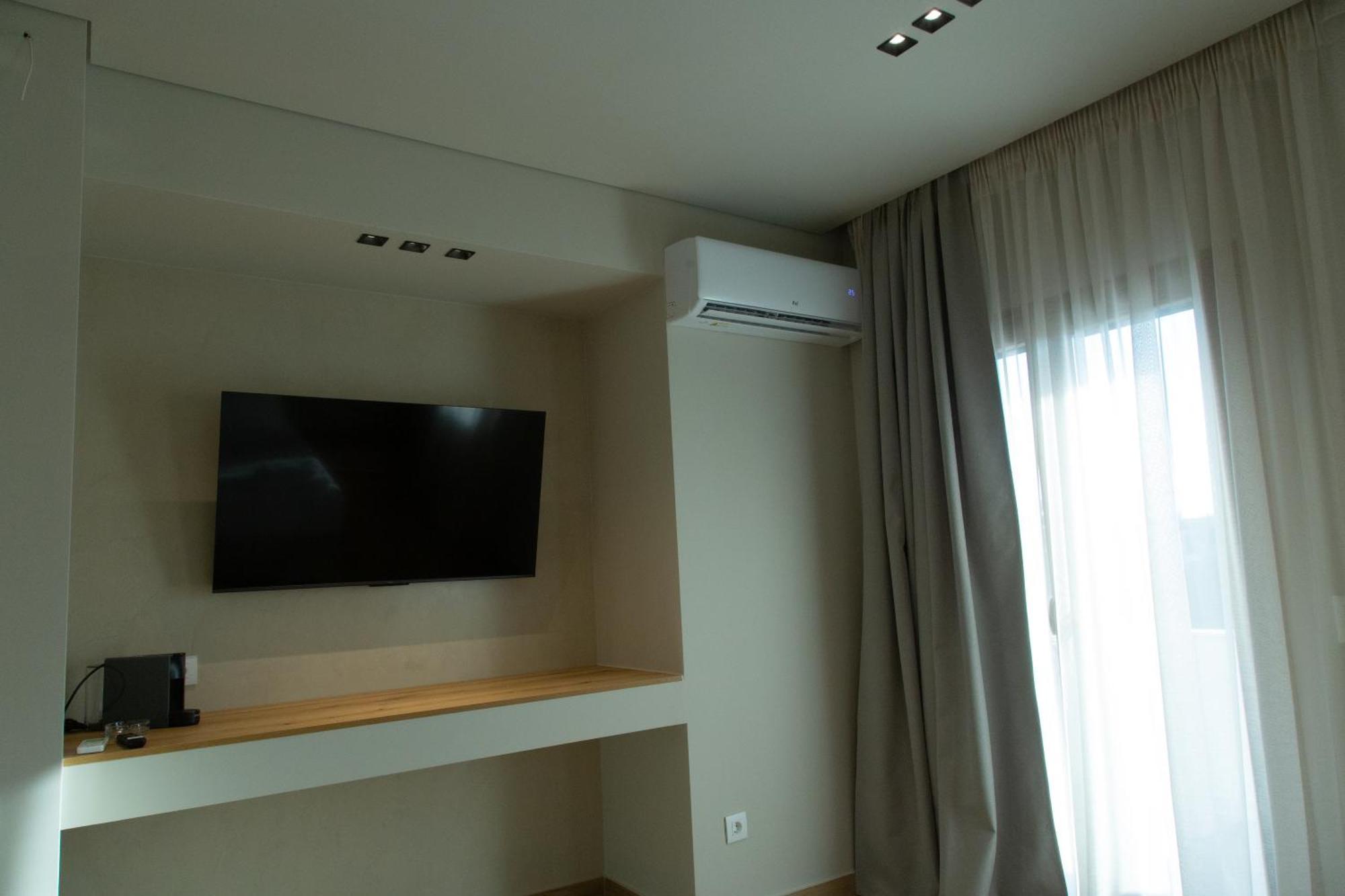Νεακιτοσ Luxury Apartments นิกิติ ภายนอก รูปภาพ